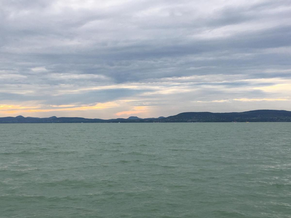 Villa Casa Mia Balatonlelle Eksteriør billede